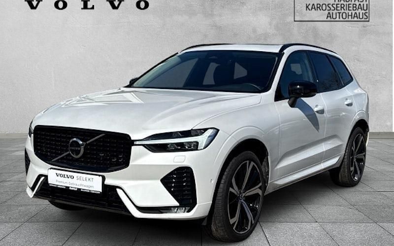 Gebraucht Volvo XC60 Plus 197 PS (144 kW) 2023 Weiß SUV