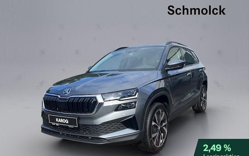 Grau Neu 2025 Skoda Karoq Tour SUV | 38.490 € (Fairer Preis) - Bild 1/4