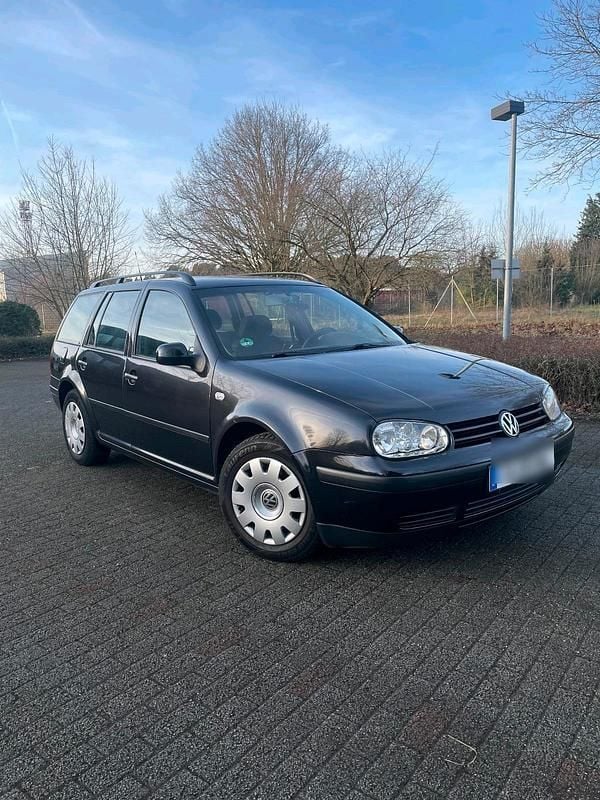 Schwarz Gebraucht 2004 VW Golf IV Kombi | 1.900 € (Guter Preis) - Bild 1/4