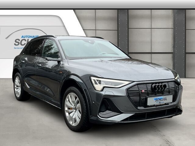 Gebraucht Audi e-tron Ambiente 369 kW (503 PS) 2022 Grau daytonagrau perleffekt metallic SUV