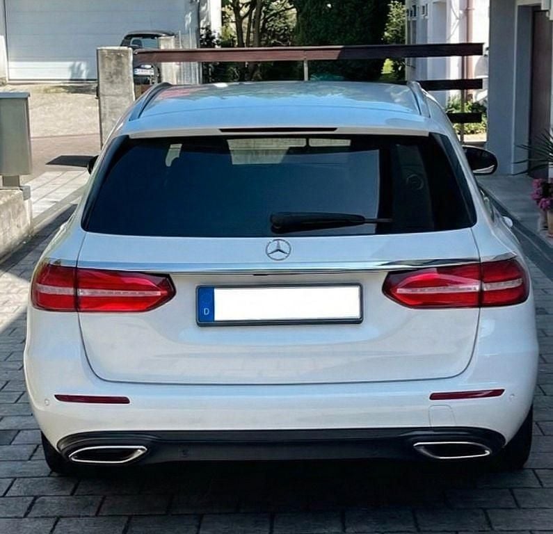 Gebraucht Mercedes E400 Avantgarde 340 PS (250 kW) 2019 Weiß Kombi