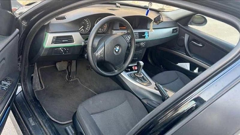 Używany BMW 320 163 KM (119 kW) 2005 Czarny Sedan/Limuzyna