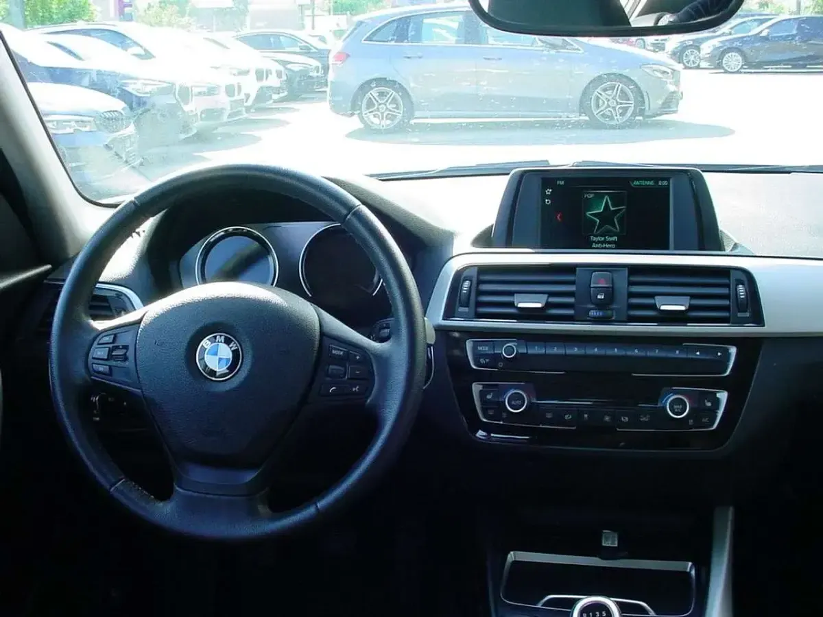 Gebraucht BMW 116 Advantage 116 PS (85 kW) 2018 Glaciersilber metallic Kleinwagen