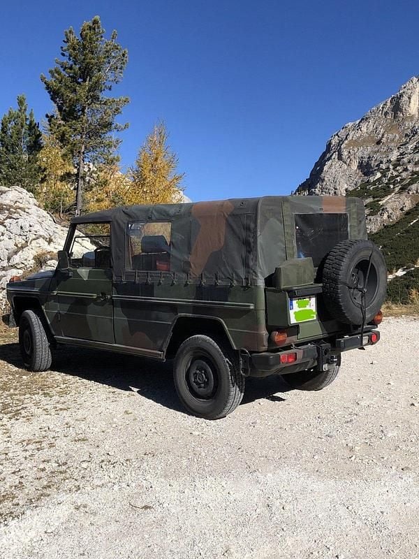 Grün Gebraucht 1993 Mercedes G250 SUV | 29.990 € - Bild 1/4