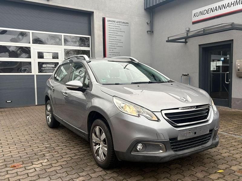 Grau Gebraucht 2013 Peugeot 2008 Active SUV | 4.399 € (Guter Preis) - Bild 1/4