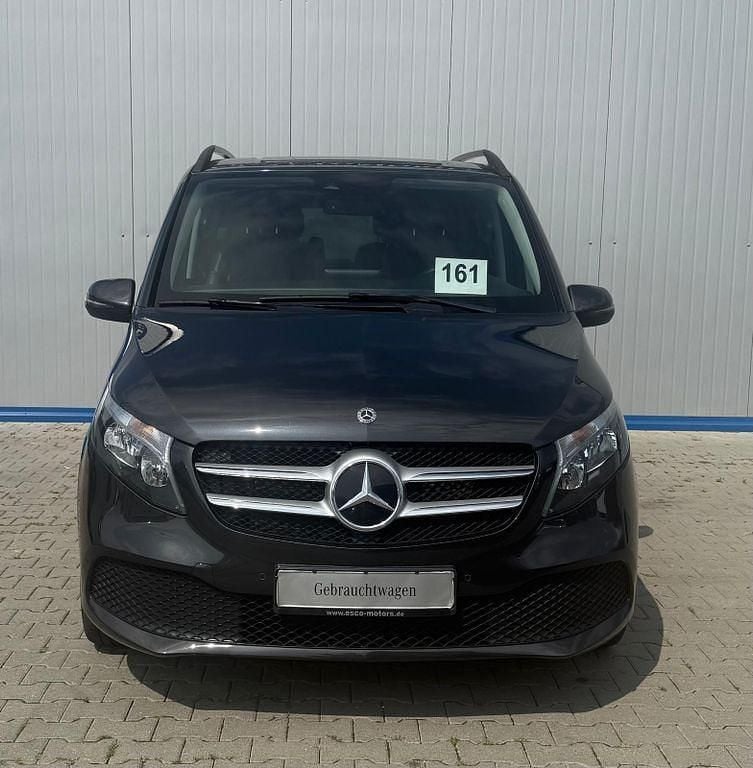 Gebraucht Mercedes V300 239 PS (175 kW) 2020 Graphitgrau metallic dunkel Van / Kleinbus