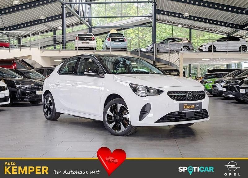 Weiß Gebraucht 2020 Opel Corsa-e Edition Kleinwagen | 15.350 € (Etwas zu teuer) - Bild 1/4