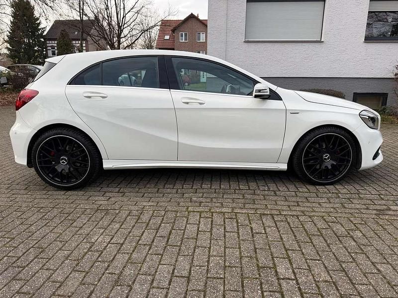 Gebraucht Mercedes A200 AMG line 136 PS (100 kW) 2017 Weiß Limousine