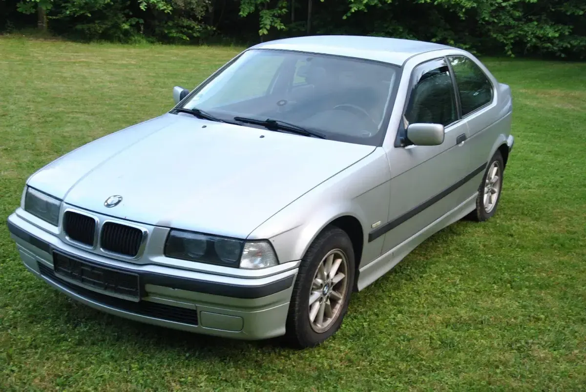 Gebraucht BMW 316 105 PS (77 kW) 2000 Grau Limousine