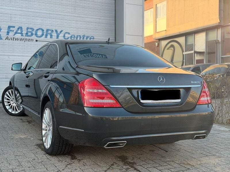 Gebraucht Mercedes S350 258 PS (189 kW) 2013 Schwarz Limousine