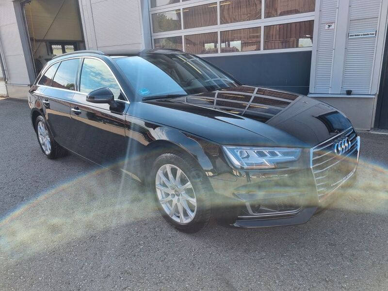 Schwarz Gebraucht 2018 Audi A4 Design Kombi | 15.850 € (Guter Preis) - Bild 1/4