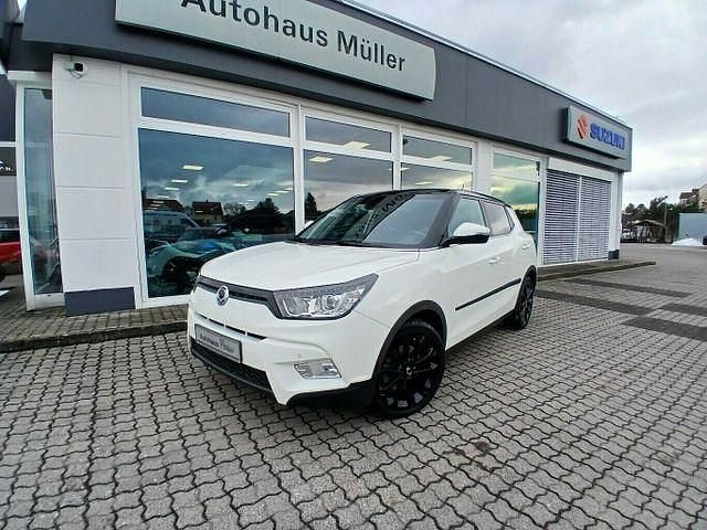 Gebraucht SsangYong Tivoli 128 PS (94 kW) 2017 Weiß SUV