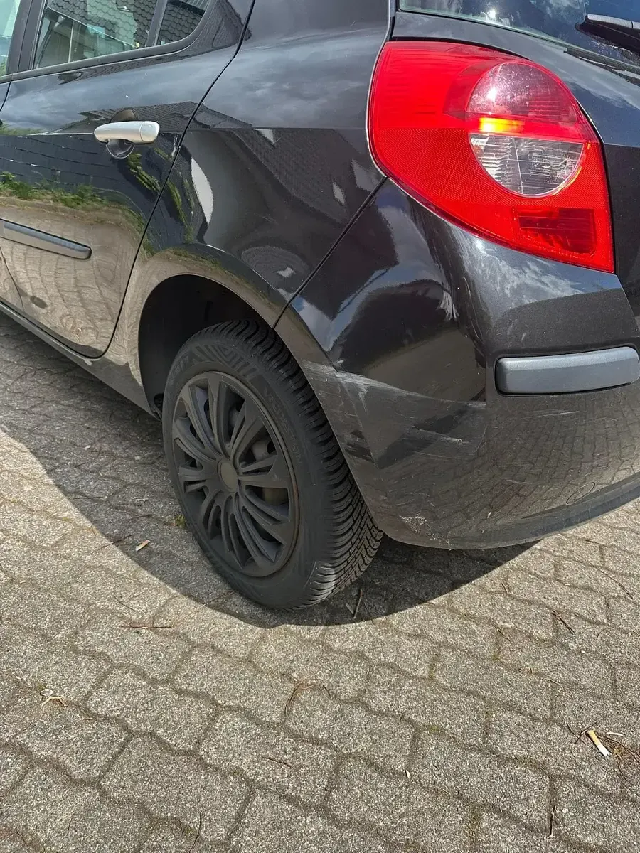 Gebraucht Renault Clio III 75 PS (55 kW) 2006 Schwarz Limousine