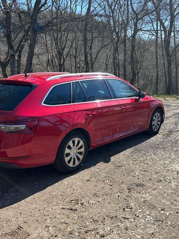 Gebraucht Skoda Superb Style 150 PS (110 kW) 2020 Rot Kombi