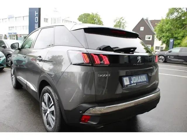 Gebraucht Peugeot 3008 Allure 136 PS (100 kW) 2024 Platinum) (grau SUV