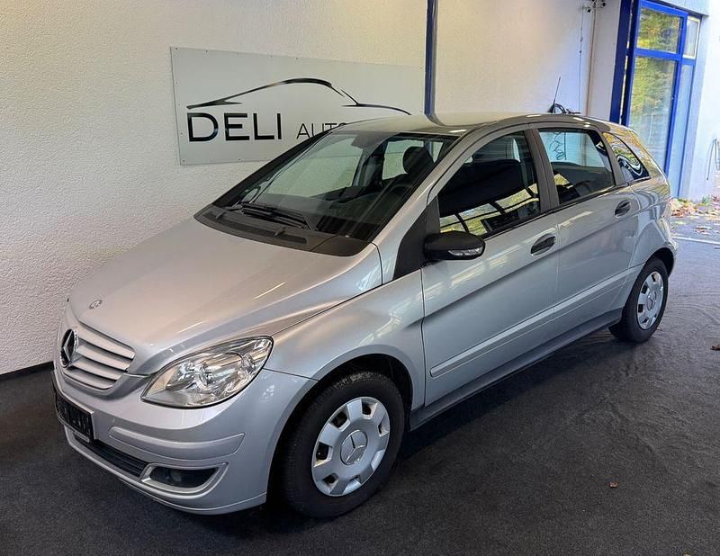 Silber Gebraucht 2007 Mercedes B170 Van / Kleinbus | 4.490 € (Fairer Preis) - Bild 1/4