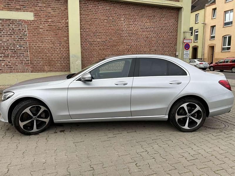 Gebraucht Mercedes C400 333 PS (244 kW) 2018 Iridiumsilber  metalliclack Limousine