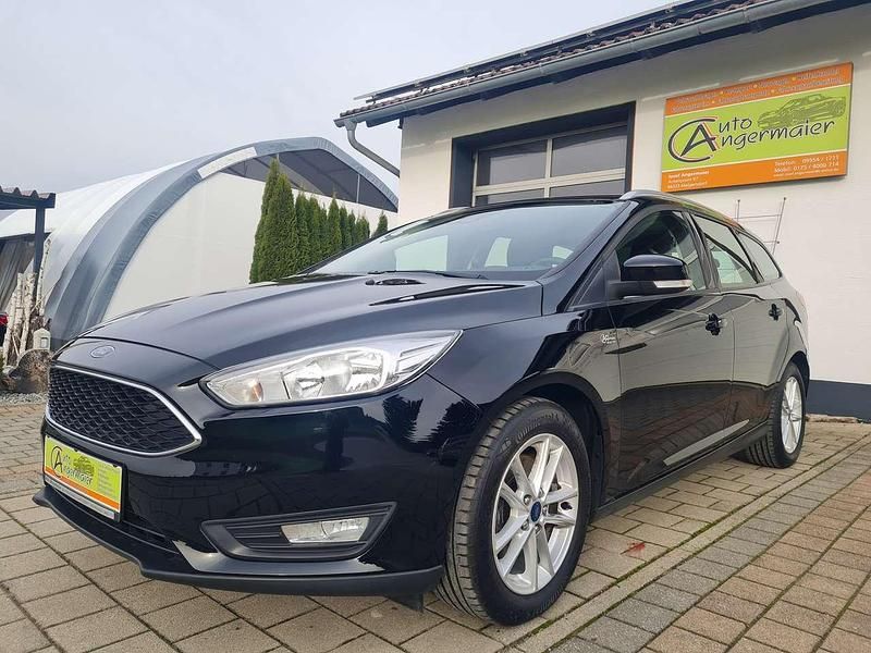 Iridiumschwarz metallic Gebraucht 2017 Ford Focus Kombi | 12.300 € (Etwas zu teuer) - Bild 1/4