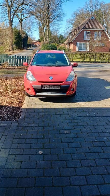 Gebraucht Renault Clio II 101 PS (74 kW) 2010 Rot Kombi