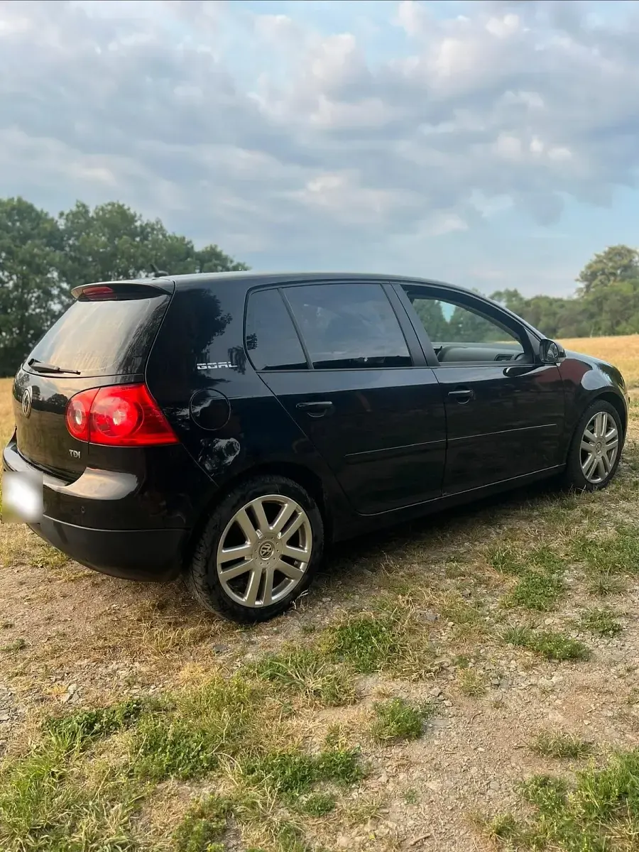 Gebraucht VW Golf V 90 PS (66 kW) 2006 Schwarz Kleinwagen