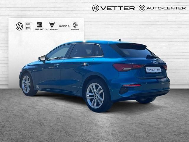 Gebraucht Audi A3 Sport 150 PS (110 kW) 2022 Blau Limousine