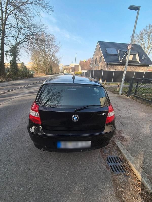 Gebraucht BMW 120 150 PS (110 kW) 2005 Schwarz Kleinwagen