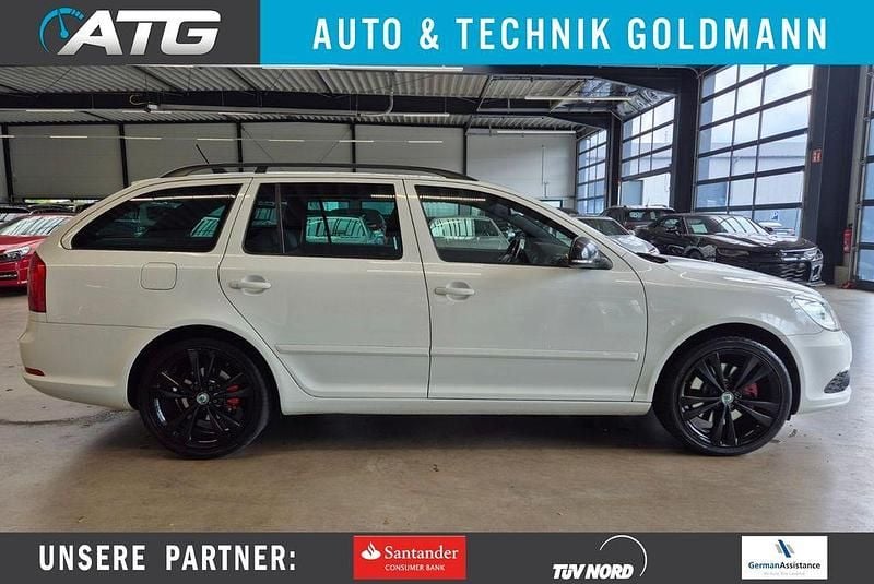 Bila candy/candyweiss Gebraucht 2013 Skoda Octavia RS Kombi | 9.890 € (Superpreis) - Bild 1/4