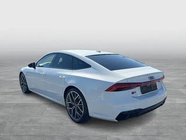 Gebraucht Audi S7 Sportback Ambiente 344 PS (253 kW) 2025 Gletscherweiß metallic Kleinwagen