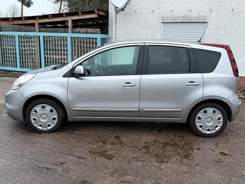 Gebraucht Nissan Note 88 PS (64 kW) 2010 Silber Kleinwagen