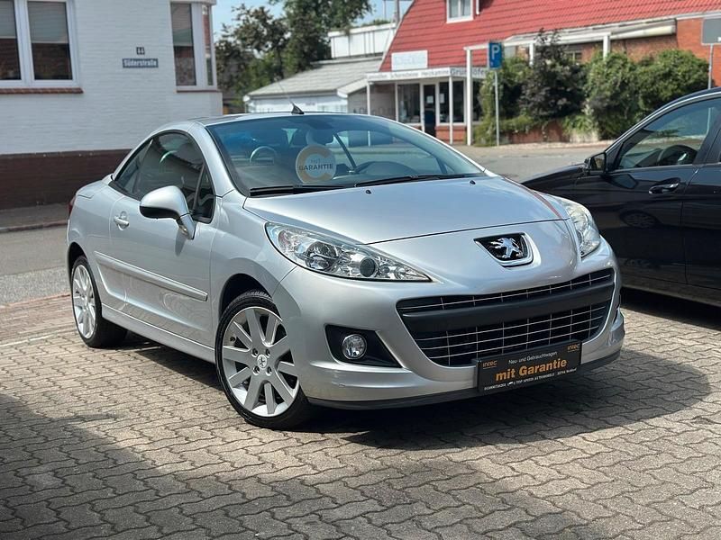 Silber Gebraucht 2010 Peugeot 207 CC Platinum Cabrio | 4.590 € (Fairer Preis) - Bild 1/4