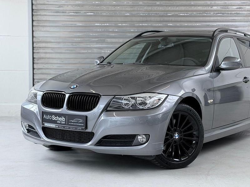 Gebraucht BMW 320 Sport Line 177 PS (130 kW) 2009 Grau Kombi