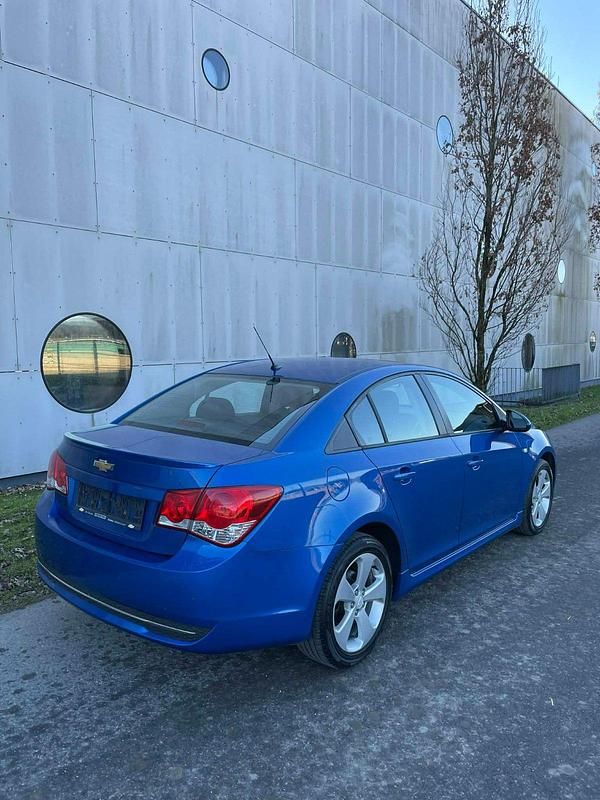Gebraucht Chevrolet Cruze 141 PS (103 kW) 2011 Blau Limousine