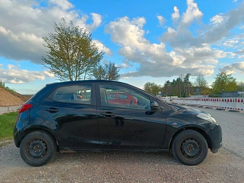 Second-hand Mazda 2 Independence 86 CP (63 kW) 2008 Negru Hatchback