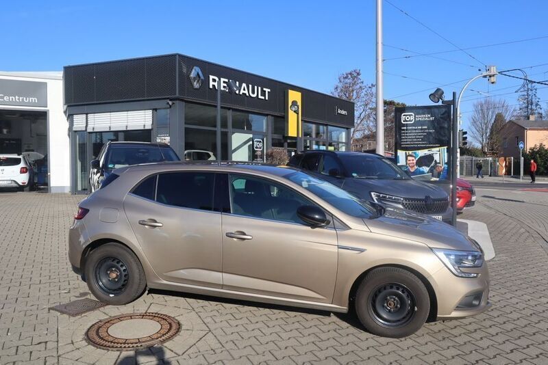 Beige Gebraucht 2020 Renault Mégane IV LIMITED Limousine | 14.989 € (Etwas zu teuer) - Bild 1/4