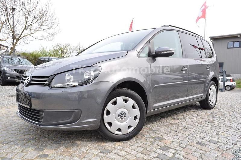 Grau Gebraucht 2012 VW Touran Comfortline Van / Kleinbus | 10.980 € (Fairer Preis) - Bild 1/4