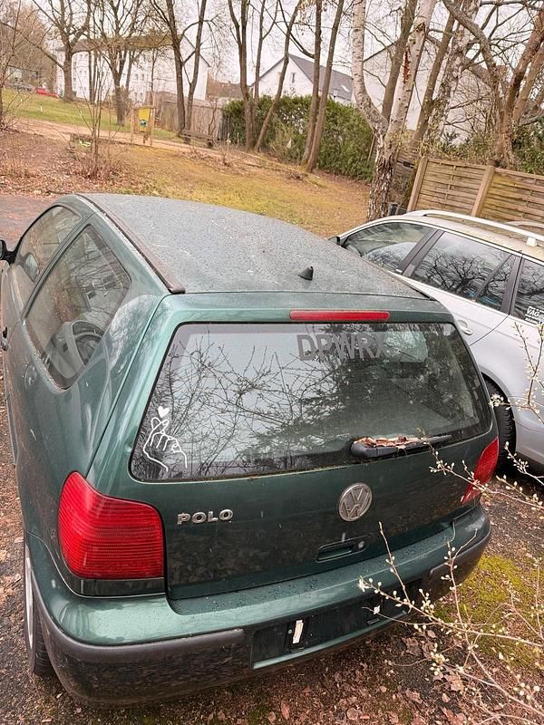 Gebraucht VW Polo 50 PS (36 kW) 2001 Grün Kleinwagen