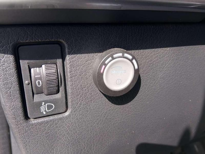 Gebraucht Peugeot 207 Premium 120 PS (88 kW) 2011 Lack weiss banquise Kombi