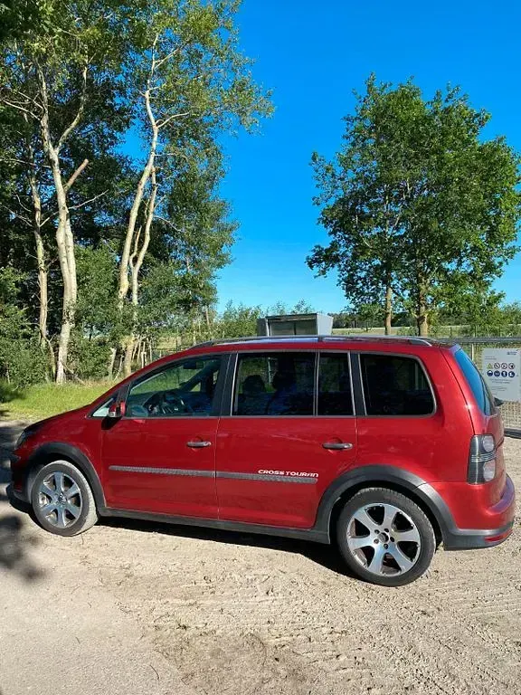 Gebraucht VW Touran Cross 140 PS (102 kW) 2007 Rot Van / Kleinbus