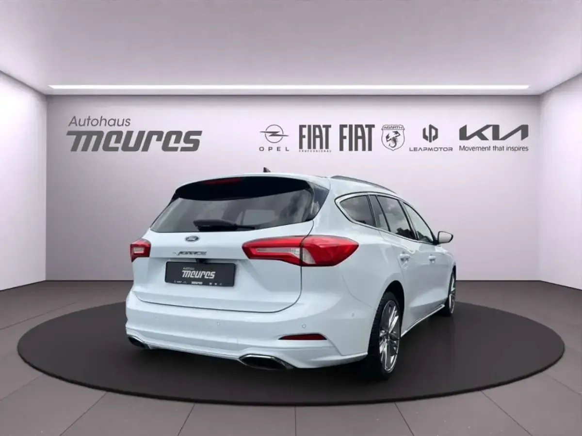 Gebraucht Ford Focus Vignale 150 PS (110 kW) 2020 Weiß Kombi