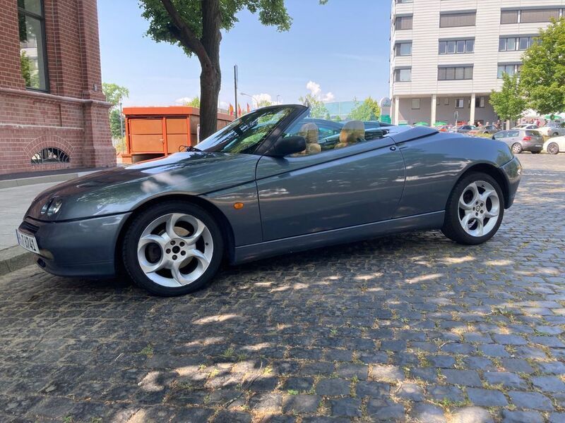Blau Gebraucht 1997 Alfa Romeo Spider Lusso Cabrio | 3.300 € (Guter Preis) - Bild 1/4