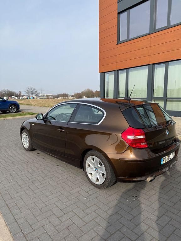 Gebraucht BMW 116 122 PS (89 kW) 2009 Braun Kleinwagen