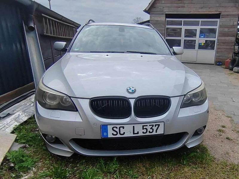 Silber Gebraucht 2005 BMW 530 M Sport Kombi | 3.500 € (Fairer Preis) - Bild 1/4