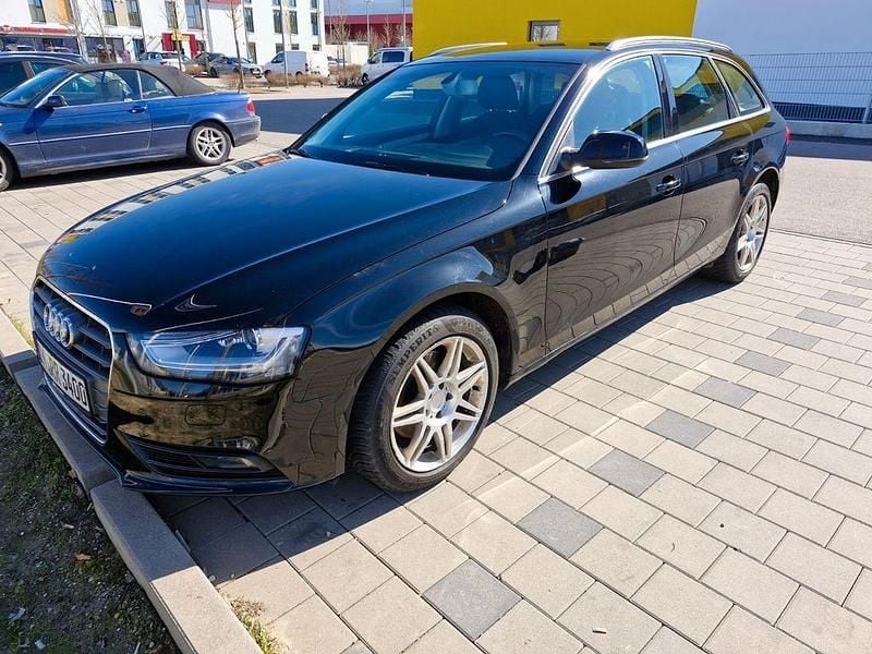 Gebraucht Audi A4 Ambiente 190 PS (139 kW) 2015 Schwarz Limousine