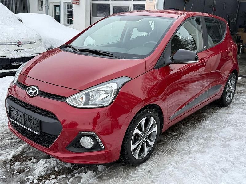 Rot Gebraucht 2014 Hyundai i10 Kleinwagen | 8.998 € (Fairer Preis) - Bild 1/4