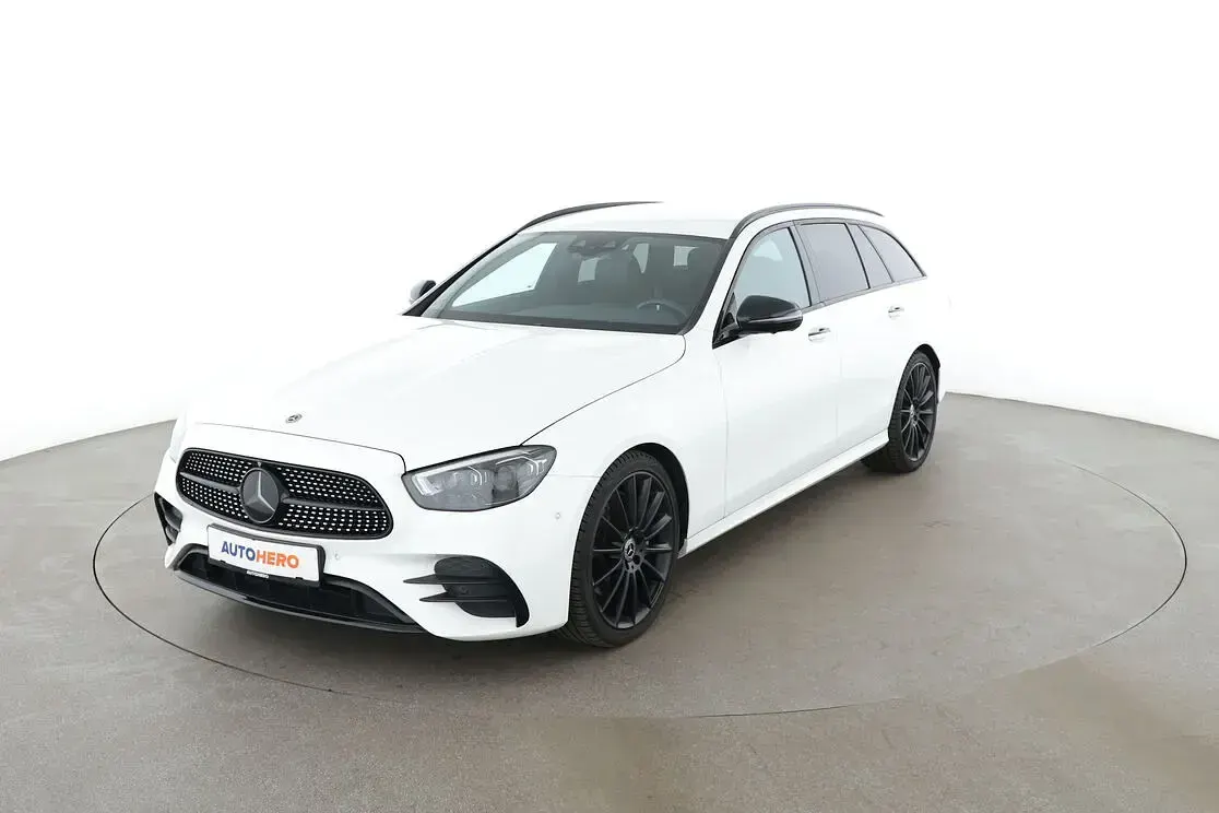 Gebraucht Mercedes E220 AMG line 194 PS (142 kW) 2021 Kombi