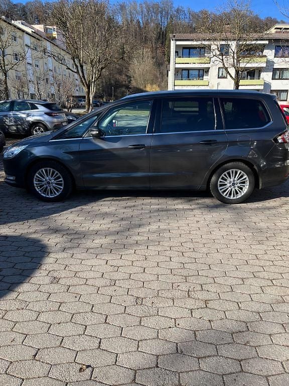Gebraucht Ford Galaxy Titanium 209 PS (153 kW) 2017 Braun Van / Kleinbus