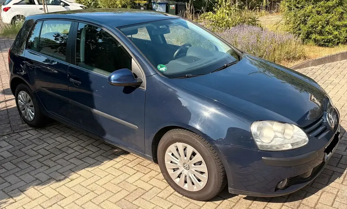 Gebraucht VW Golf V Trendline 101 PS (74 kW) 2005 Blau Kleinwagen