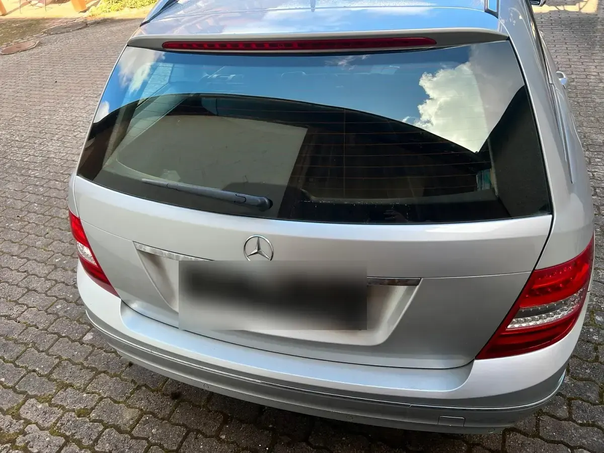 Gebraucht Mercedes C180 156 PS (114 kW) 2014 Silber Kombi