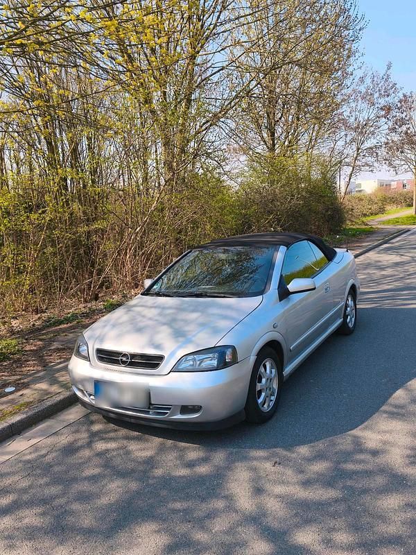 Gebraucht Opel Astra Cabriolet 103 PS (75 kW) 2005 Silber Cabrio