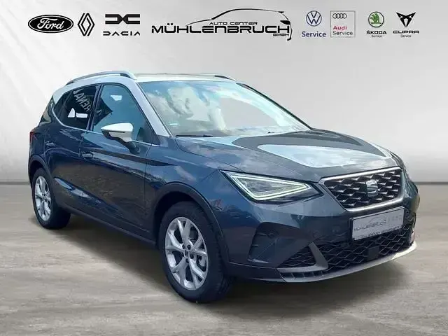 Gebraucht Seat Arona FR 110 PS (80 kW) 2023 Grau SUV